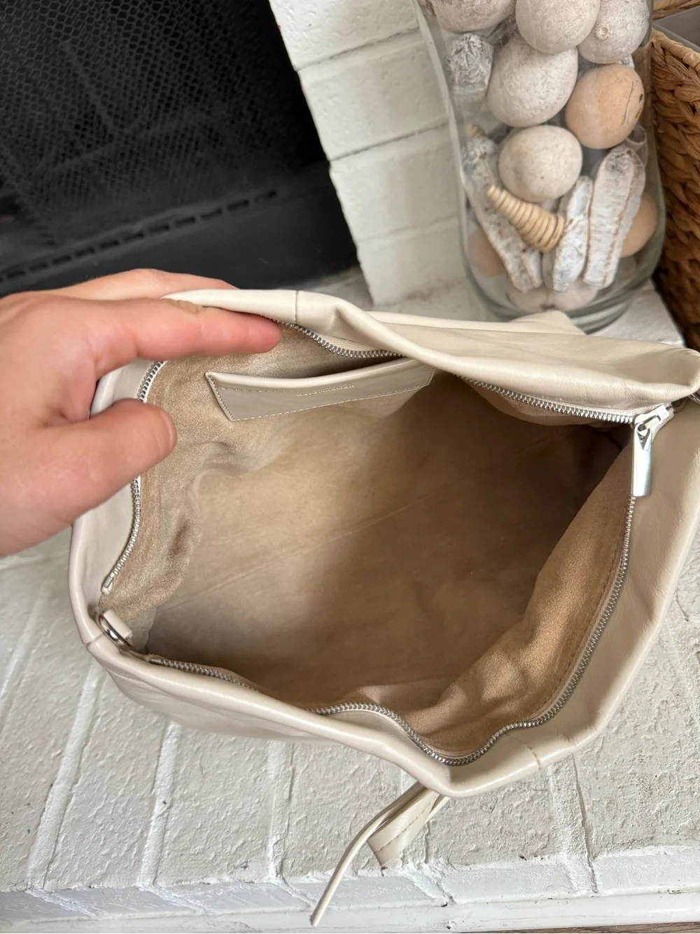 Reformation sleek fold